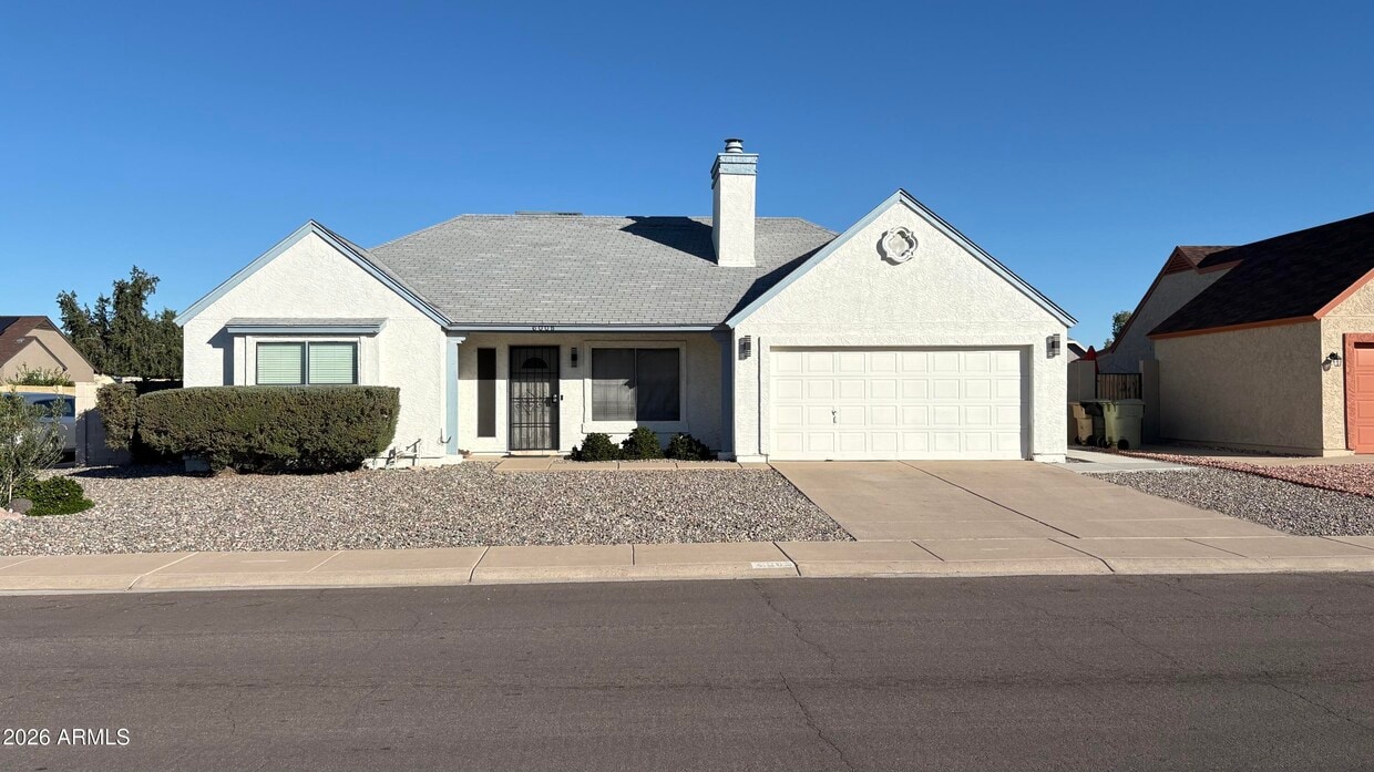 Building Photo - 6008 W Hearn Rd