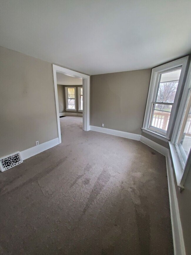 Foto del edificio - 141-143 W Hadley St