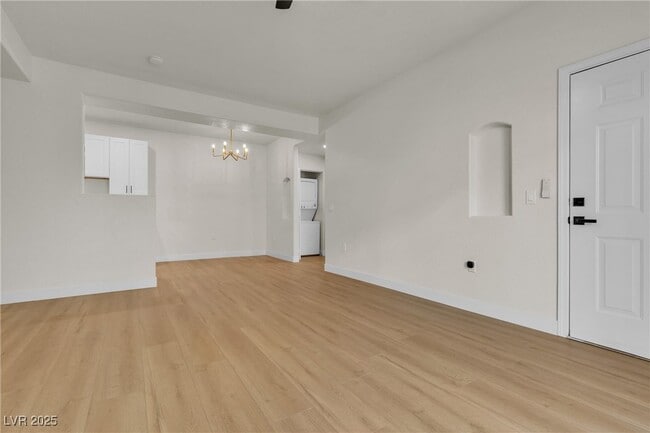 Foto del edificio - 3318 N Decatur Blvd