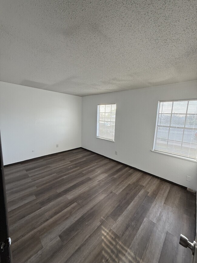Foto del edificio - 6455 Belton Rd