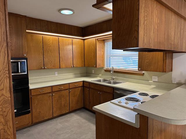 Foto del edificio - 3603 Bristol Dr