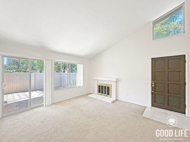 Foto del edificio - 2B/2BA in the Westwood Community of Rancho Bernardo featuring Air Conditioning and 2-car detached...