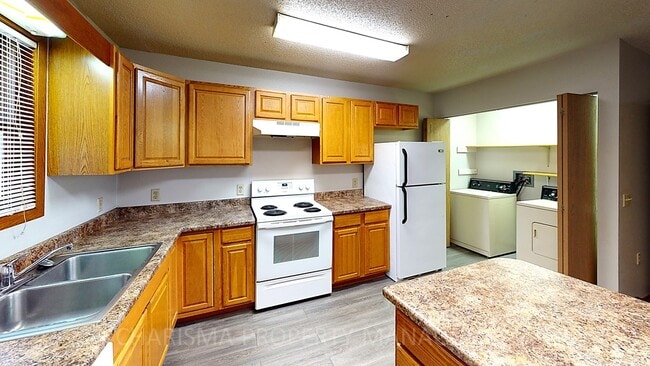Building Photo - Pheasant View Apartments
