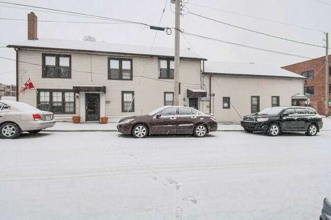 Building Photo - 525 Harrison St