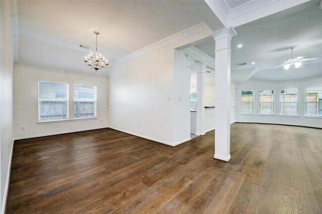 Building Photo - 3835 Riley St