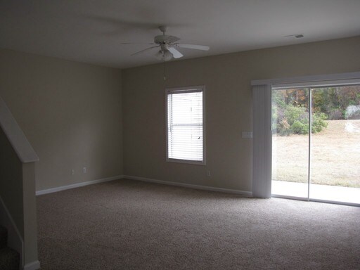 Building Photo - 7 Paddington Ln