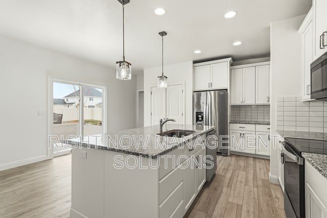 Foto del edificio - 6376 E Payson Dr