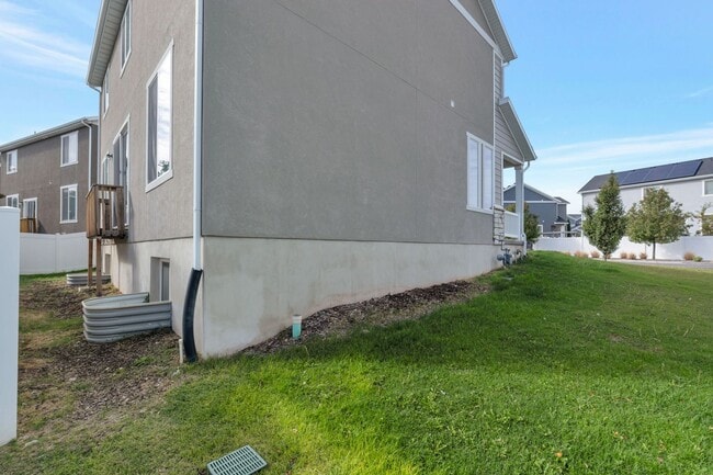 Building Photo - Spotless House, corner lot, 2 car attached