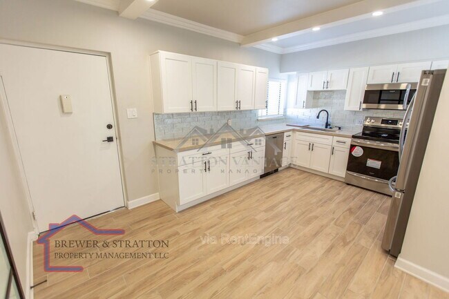 Foto del edificio - 351 E Thomas Rd