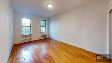 Building Photo - 219 E 88th St