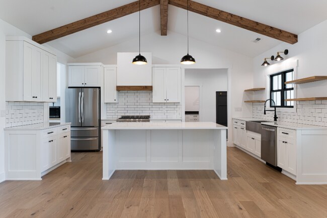 Foto del edificio - 141 Wisdom Cove Rd