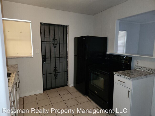 Foto del edificio - 3 br, 2 bath House - 444 Van Buren St