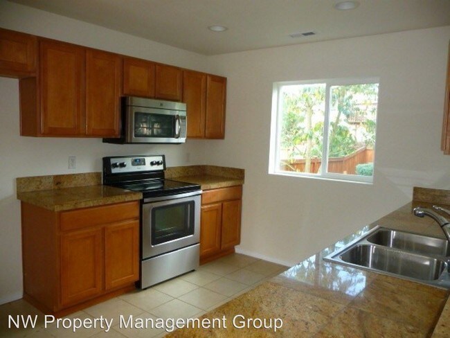 Foto del edificio - 3 br, 2.5 bath House - 4009 153rd Pl SE