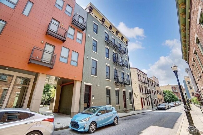 Photo - 27 Mercer St Apartment