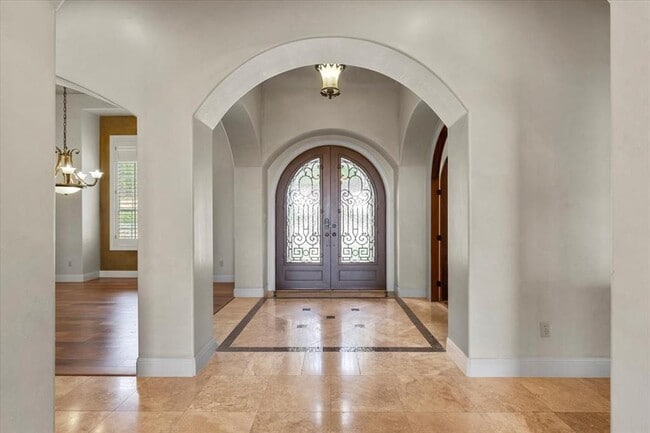 Foto del edificio - 8600 Bluegrass Dr