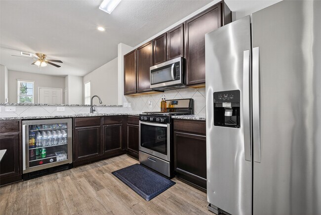Foto del edificio - 13640 Collier Park Ln