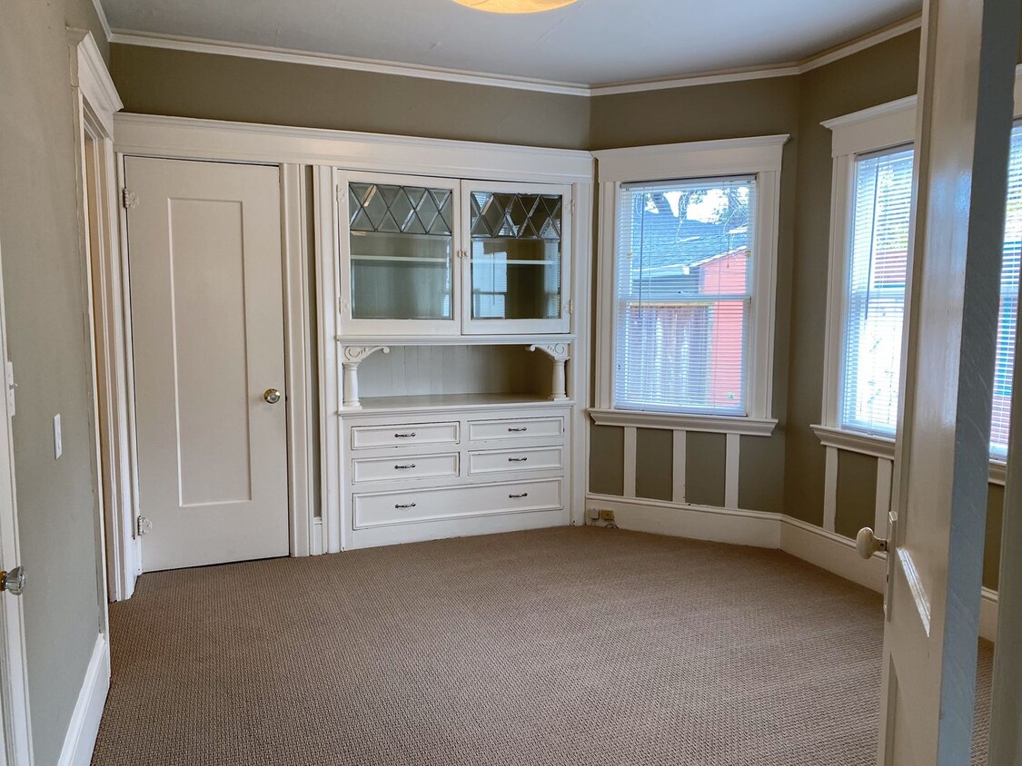 Photo - Hartz Property Management Presents: 63 Echo Ave, Oakland, CA