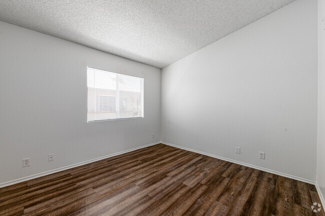 1BR, 1BA - 770SF - Bedroom - Las Flores Apartments