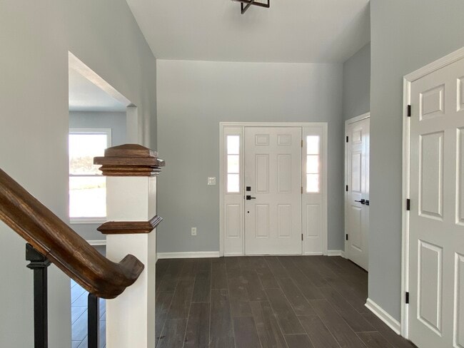 Building Photo - 22 Woodcott Dr