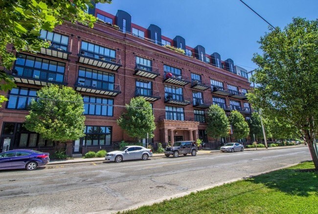 Foto del edificio - 600 Broadway Ave NW