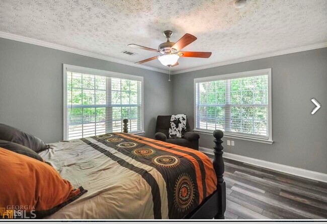 Foto del edificio - 1305 Pin Oak Ct