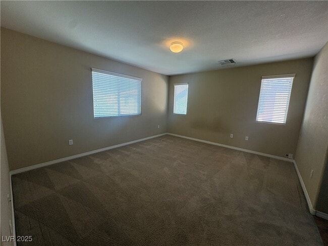 Building Photo - 8292 Amphora St