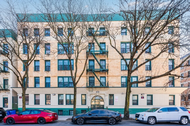Building Photo - 47 E 130th St