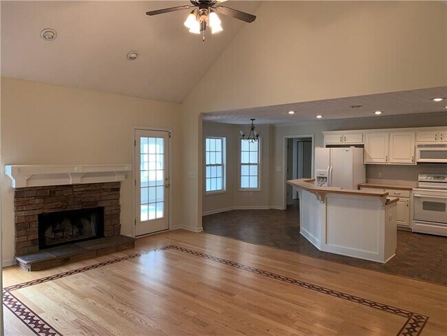 Building Photo - 264 Isaiah Dr