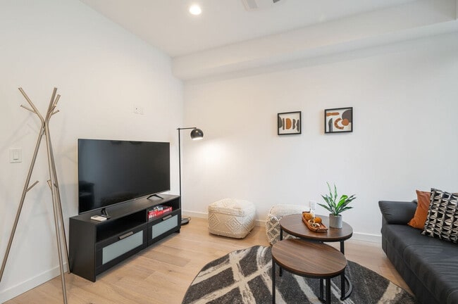 Building Photo - 6125 Sand Point Way NE