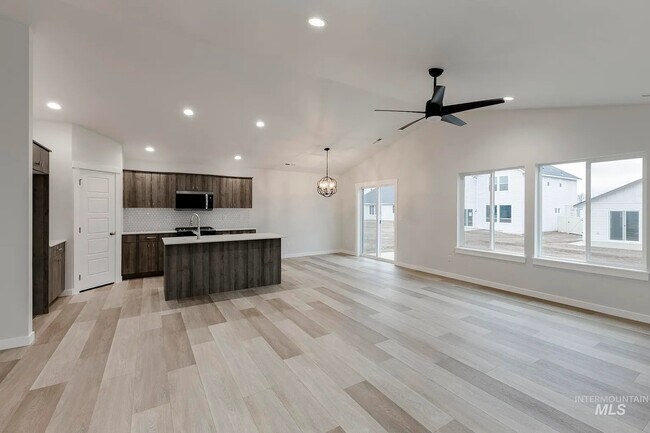 Foto del edificio - 4335 E Woodmurra St