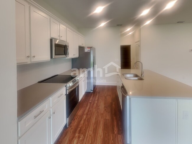 Foto del edificio - 12615 Forest Ln