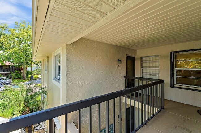 Foto del edificio - 6540 Chasewood Dr