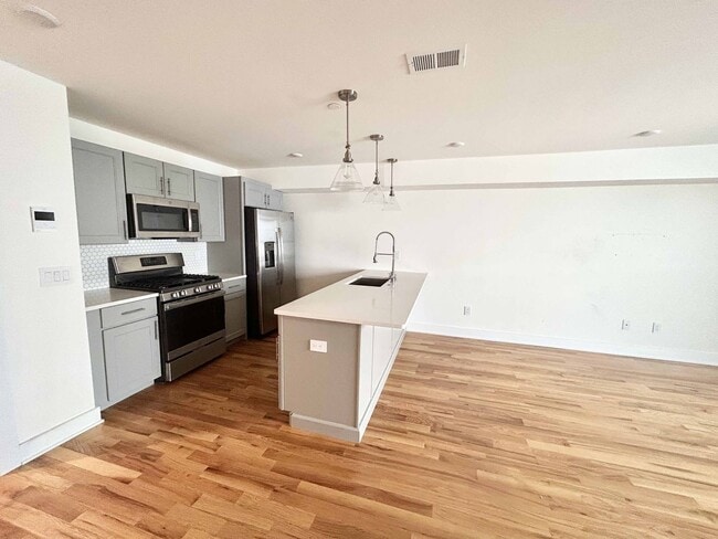 Building Photo - Fantastic Newly Built 3 Bedroom Available ...