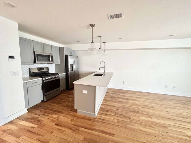 Photo - Fantastic Newly Built 3 Bedroom Available ... House