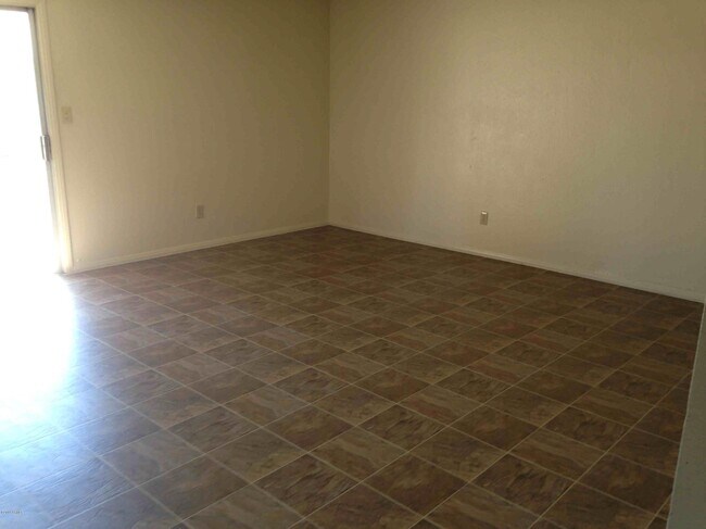 Foto del edificio - 2263 E Garnet Ave