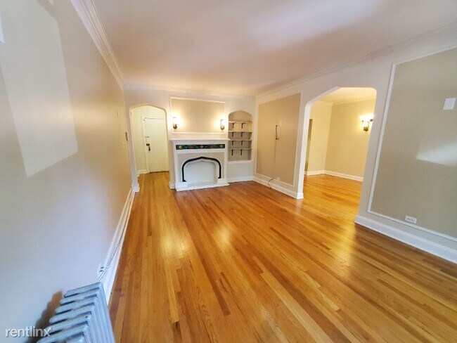 Building Photo - 2 br, 1 bath Condo - 6129 N Hoyne Ave