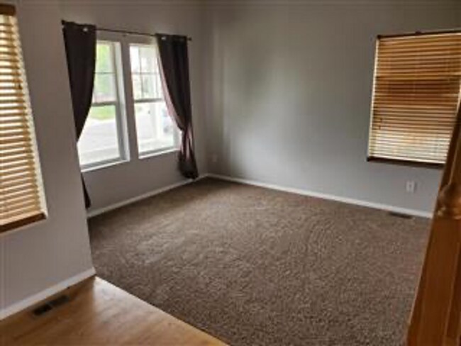 Foto del edificio - Updated Sage Creek Contemporary 2 Story