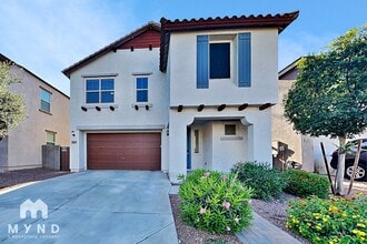 Building Photo - 421 N 119th Dr