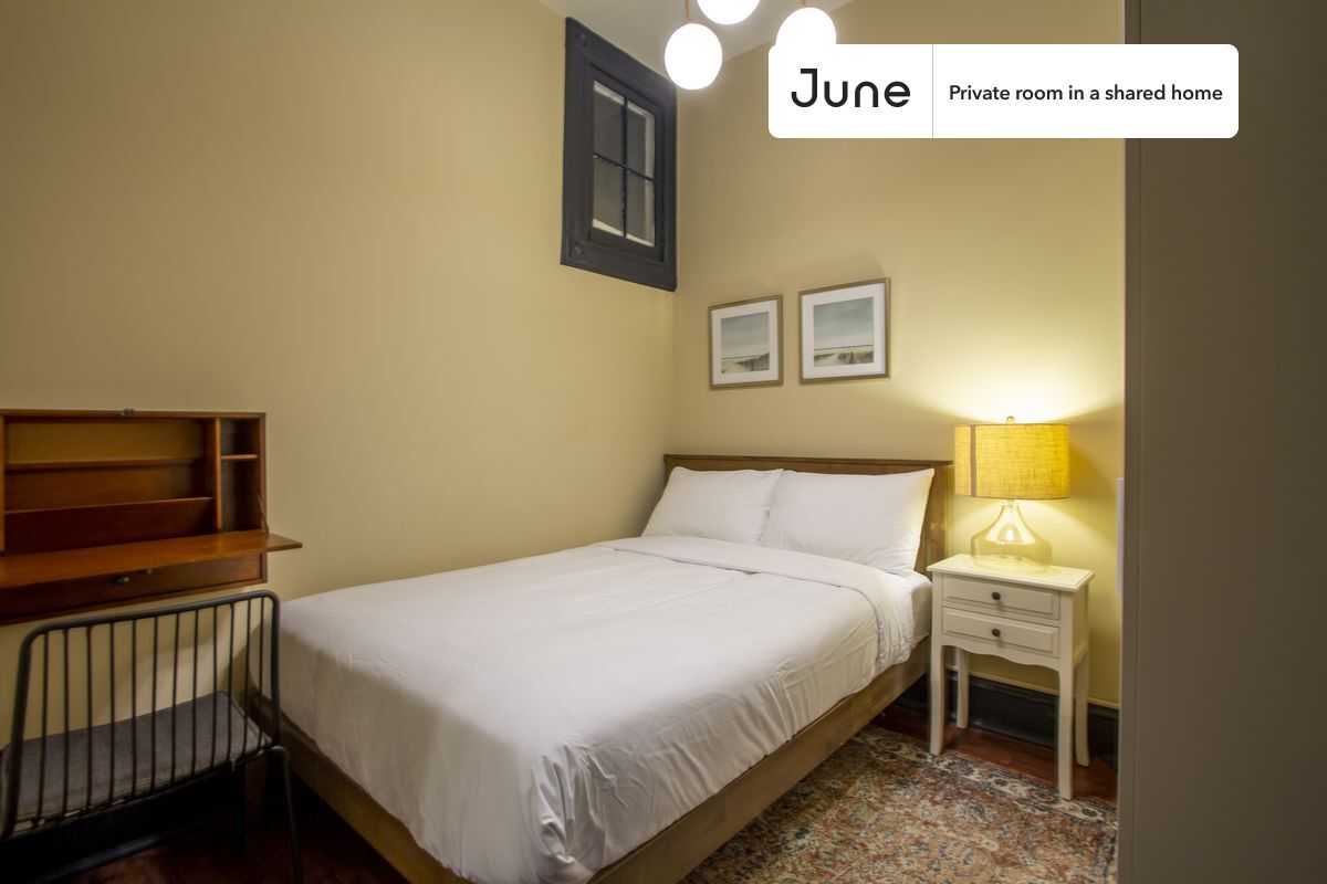 Primary Photo - Room in Shared 4 bed/1 bath home