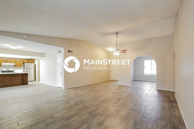 Building Photo - 3 Bedroom Pet-Friendly Home in Phoenix, AZ...