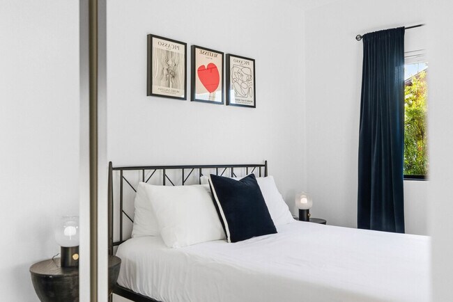 Foto del edificio - 5019 Hawley Blvd