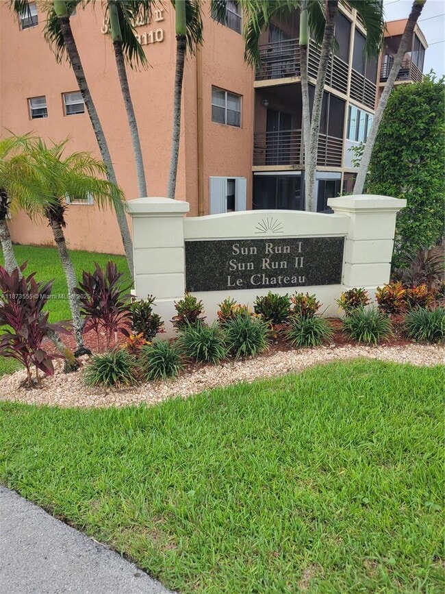 Building Photo - 3100 N Pine Island Rd