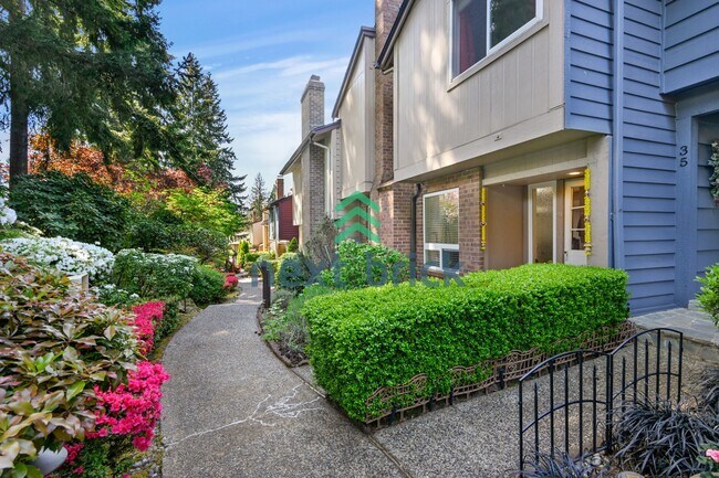 Foto del edificio - Charming 3-bedroom, 2.5 baths | Family-Friendly Bellevue Crossroads Neighborhood