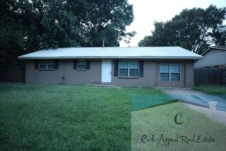 Building Photo - 1704 Rosemond Ave