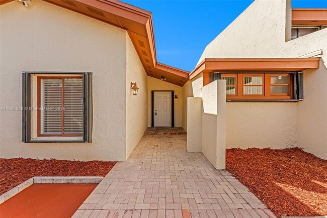 Foto del edificio - 7688 SW 105th Pl