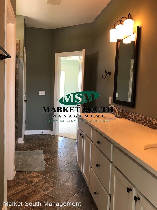 Foto del edificio - 3 br, 3 bath House - 1 Ashstead Lane