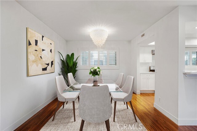 Foto del edificio - 4542 Willis Ave