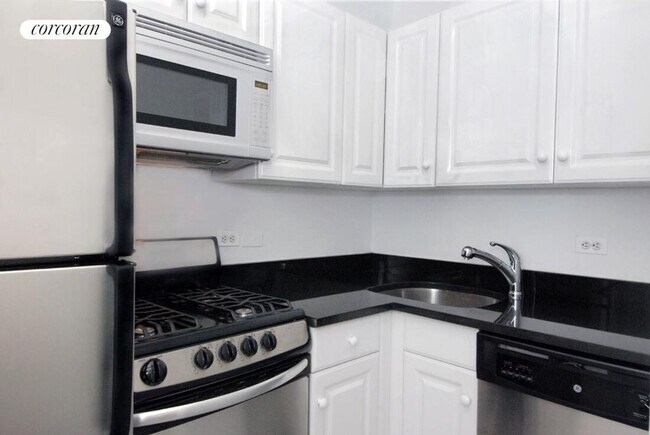 Foto del edificio - 230 E 79th St