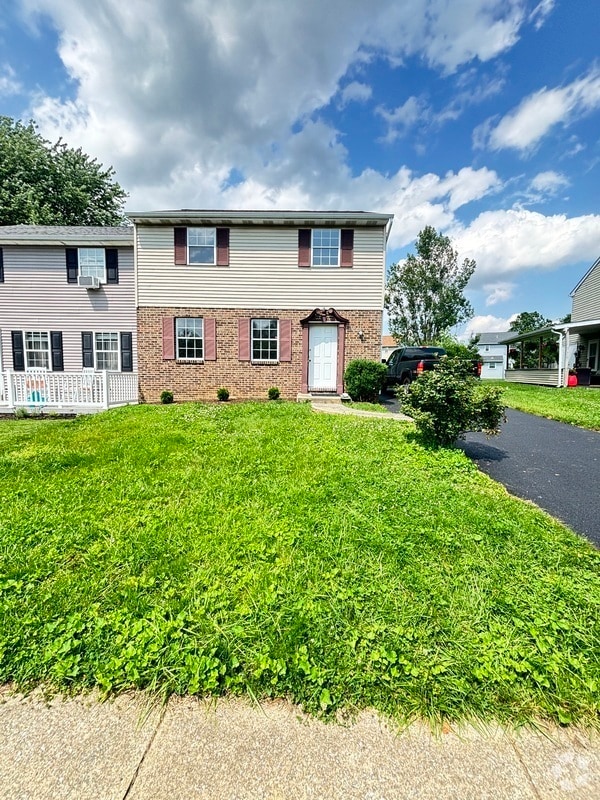 Building Photo - 447 Garland Cir