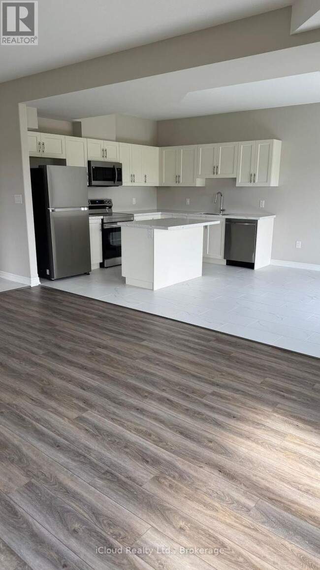 Building Photo - 65 Elvira Wy
